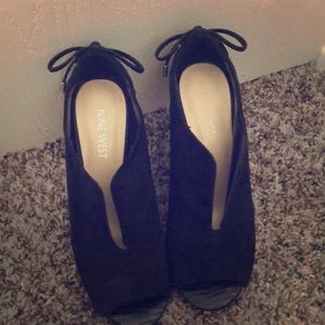 Nine West black shoes